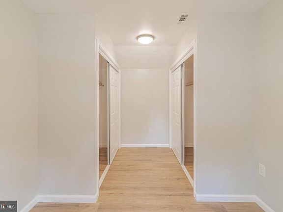 2nd image of 1816 Maple Ln