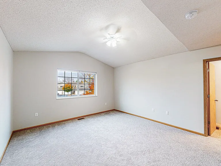 Cedar Pointe Townhomes — Photo 118