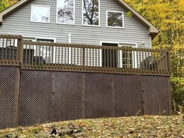 4 Tommys Ct, Drums, PA 18222