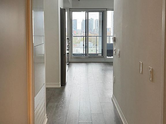 3rd image of 251 Jarvis St #810
