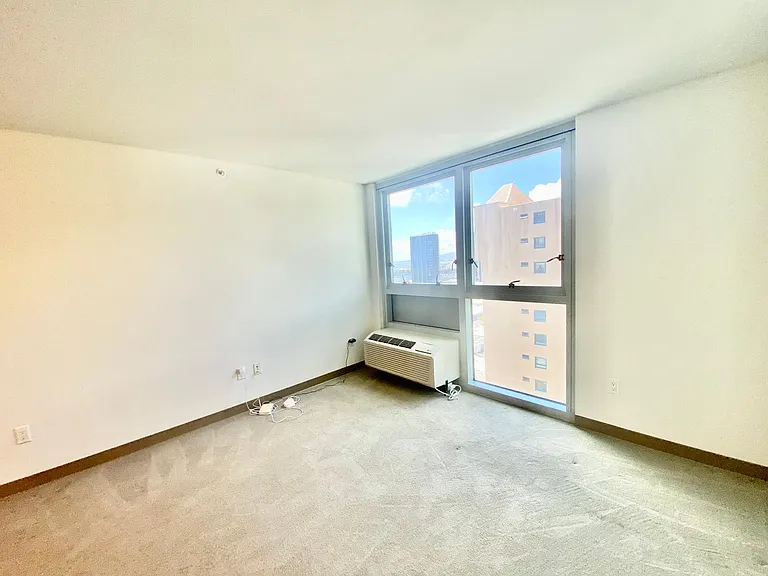 988 Halekauwila St #2605 — Photo 3