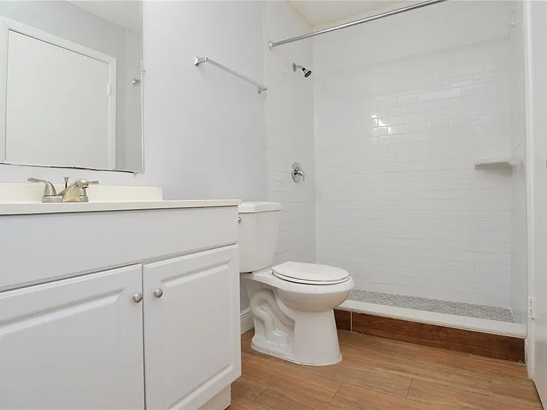 8722 Mallard Reserve Dr #102 — Photo 36