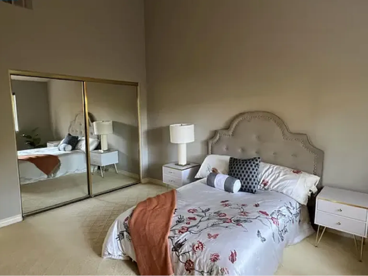 4 bed, 3871 sqft, $7,100 — Photo 4