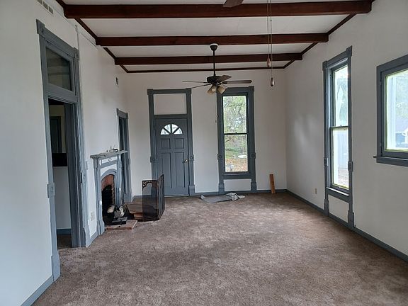 3rd image of 655 E Alvarado St