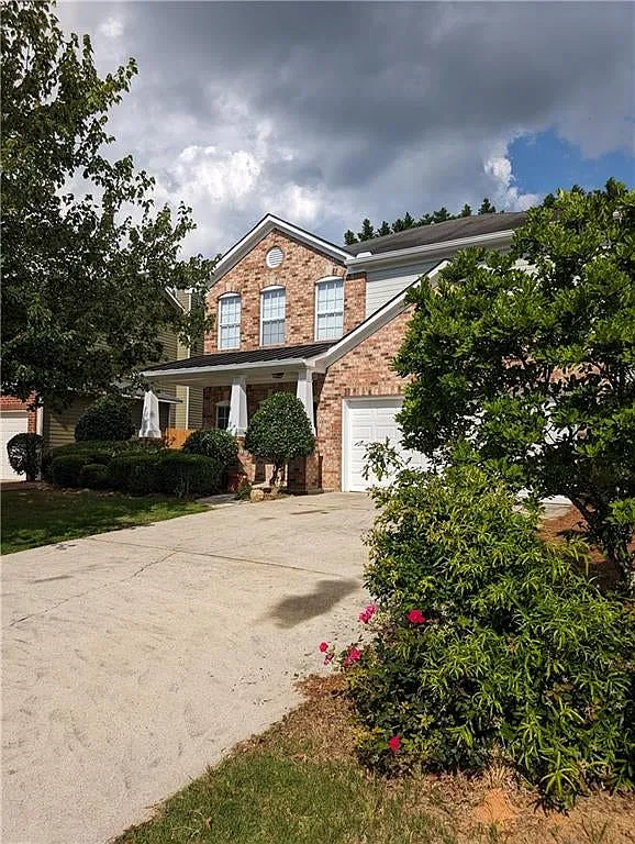 4 bed, 2.5 bath, 2128 sqft, $2,800 — Photo 1