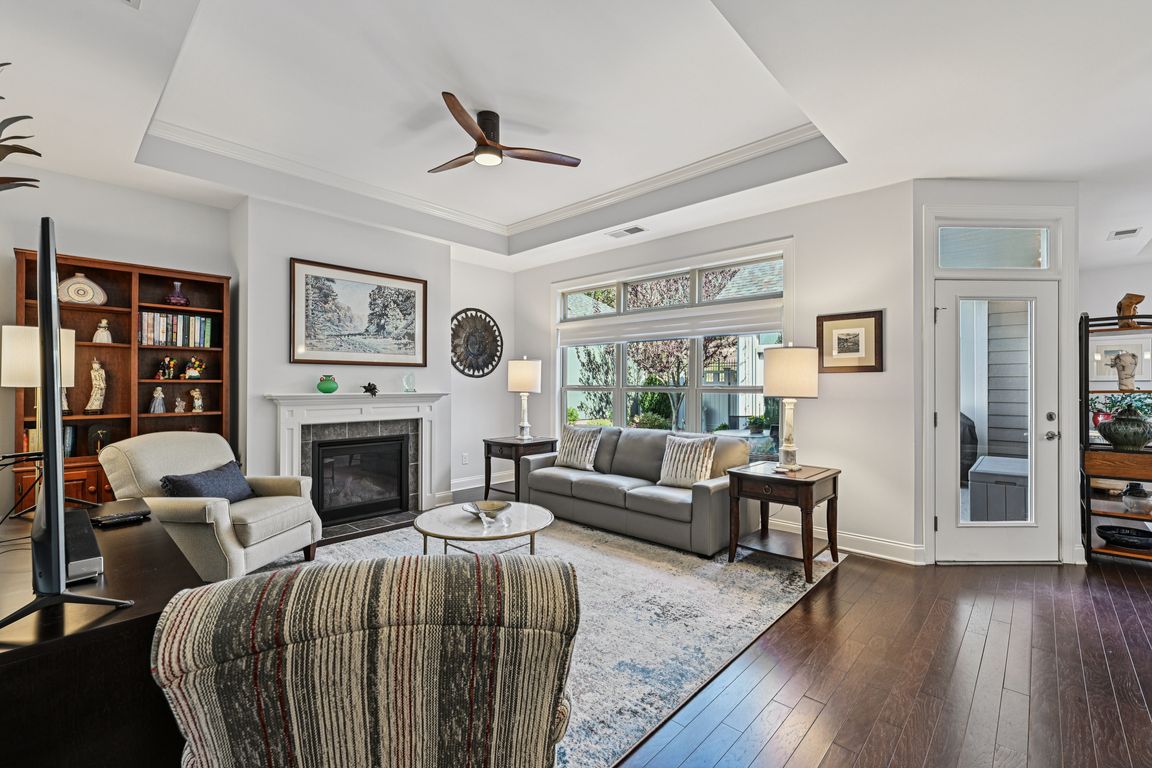 next background image