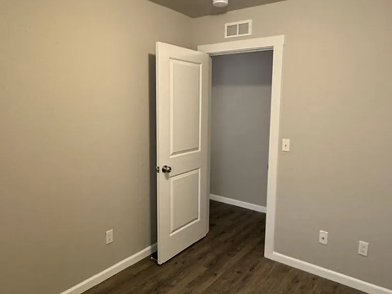 7833 Jacqueline Way — Photo 13
