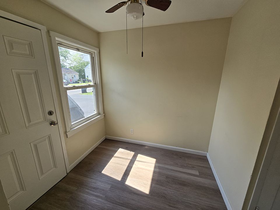 Eat In area of kitchen near front entry.