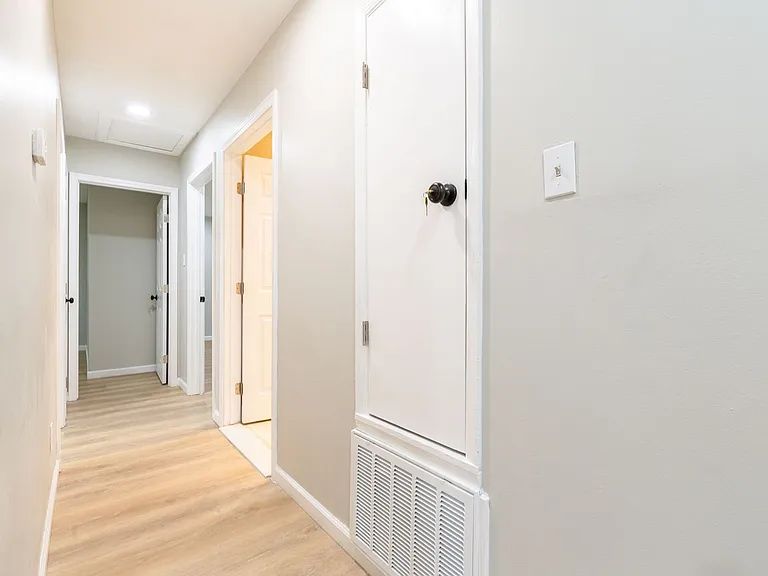 1000 Rampart Pl — Photo 16