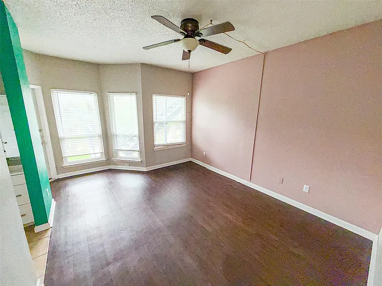 5313 Indio Dr #D — Photo 13