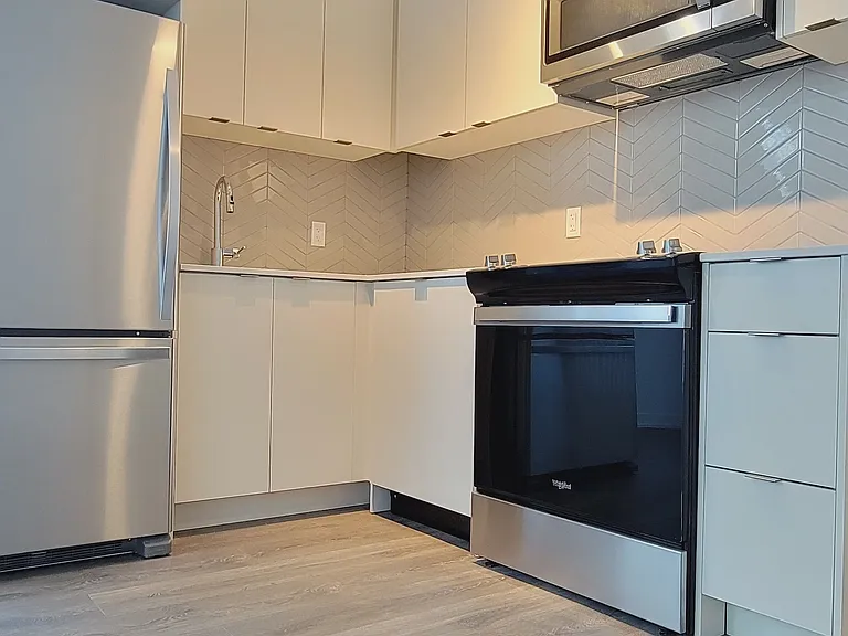 1612 Charles St #136-C — Photo 12