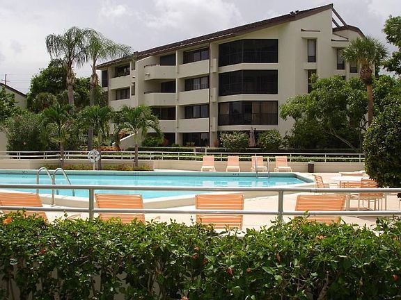 3rd image of 1132 Marine Way W APT E3l