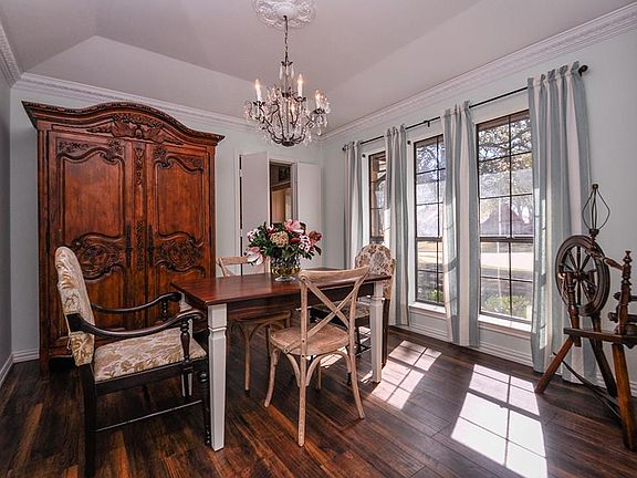 4th image of 3625 Teakwood Ln