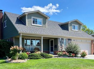 2247 Heatherhill St, Trenton, MI 48183