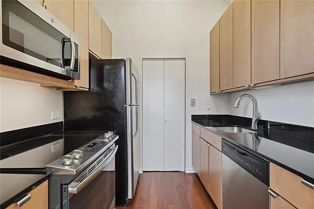 330 Julia St #324 — Photo 9