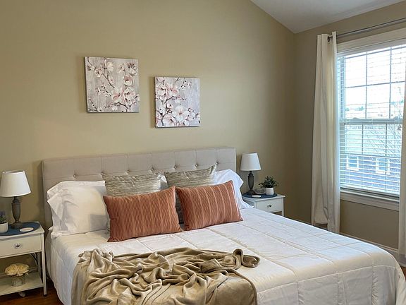 3rd image of 55 Stonebriar Ct #55