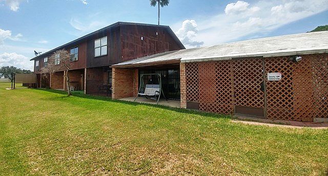 1st image of 3510 Country Club Dr S