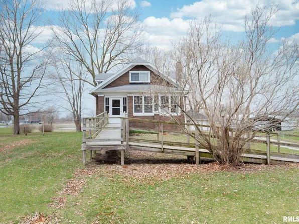 440 Docia St, Hillsdale, IL 61257