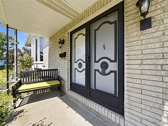 2nd image of 196 Claudette Ct