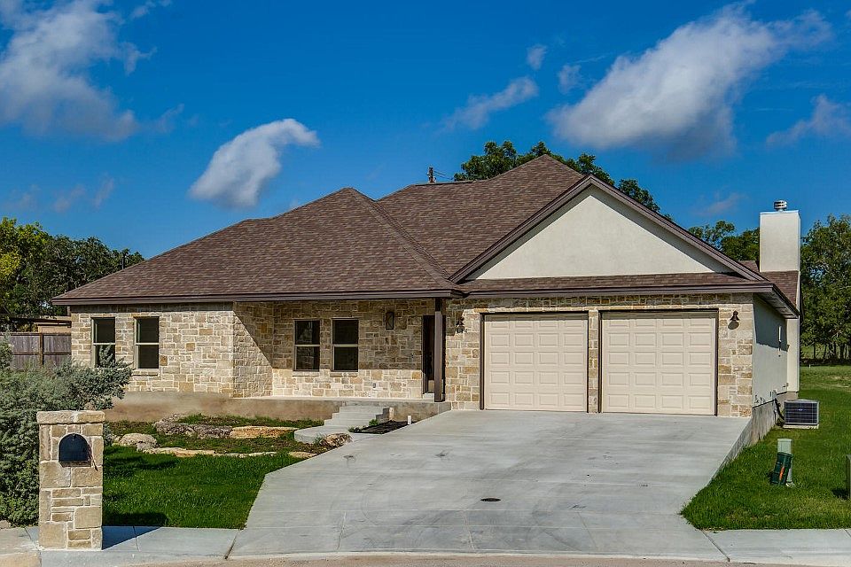 1st image of 114 Emery Ln
