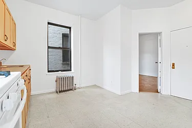 Rented by Brownstone Property Group