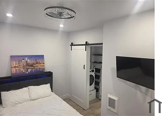 2 bed, $1,400 — Photo 3