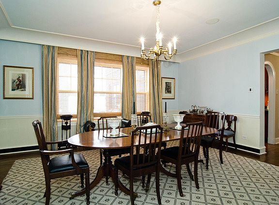 4th image of 3920 N Lake Shore Dr APT 2N