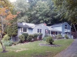 15 Rivergate Dr, Wilton, CT 06897