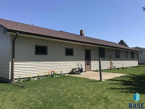 4th image of 721 S West Wynken Dr