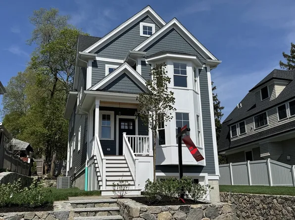 196 Beech St, Roslindale, MA 02131