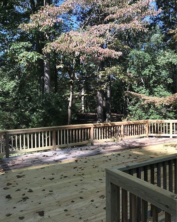 2nd image of 844 Rocky Point Lndg
