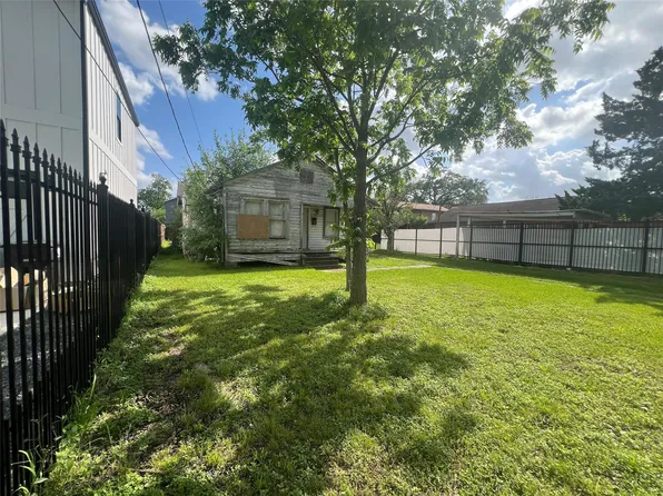 1210 Lindale St, Houston, TX 77022