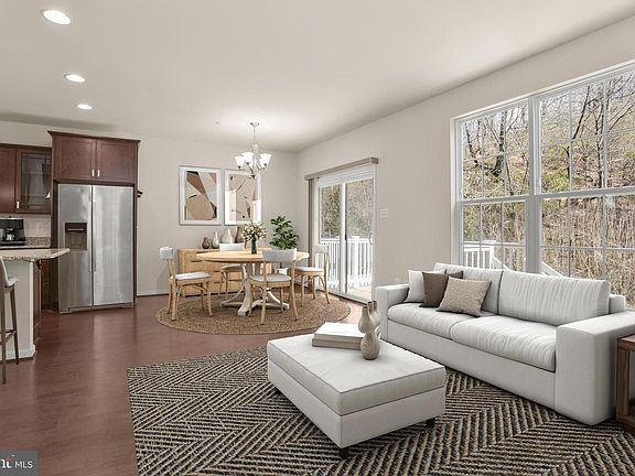 3rd image of 12821 Rustic Rock Ln