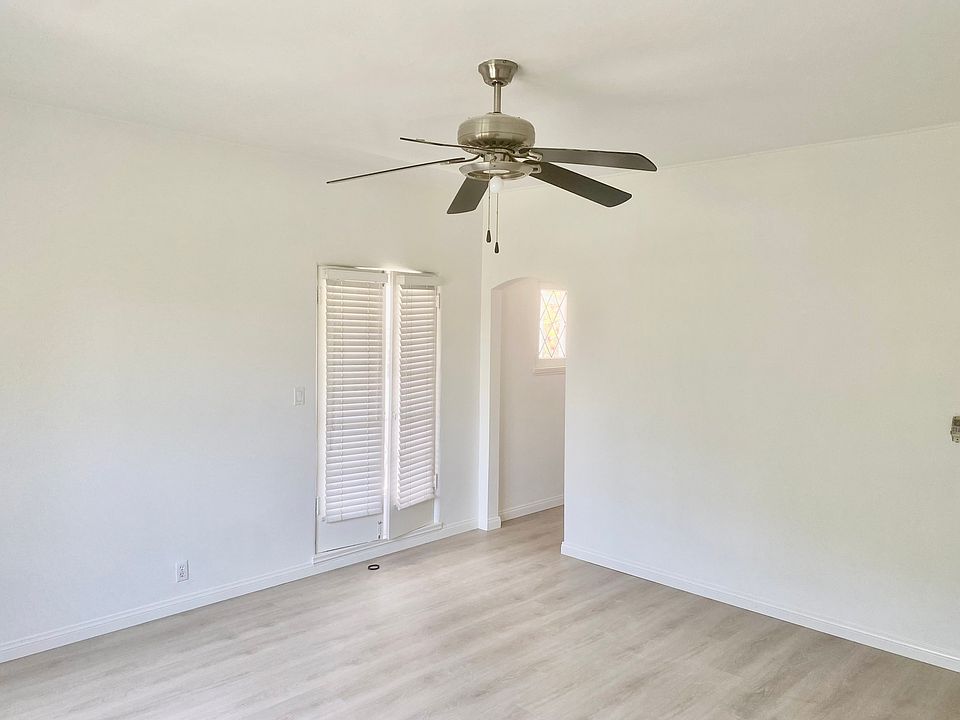Bedroom to Balcony