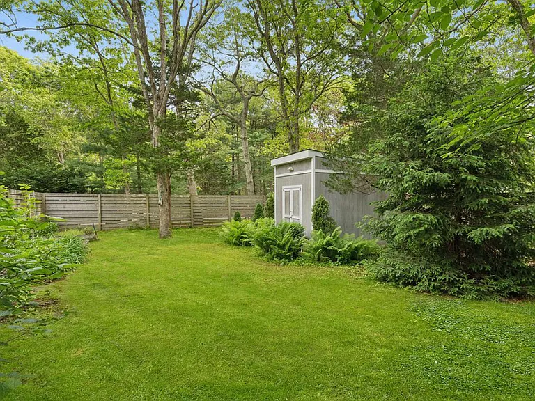 81 Hildreth Pl — Photo 13