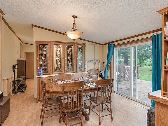 4th image of 1329 N Texas Ln