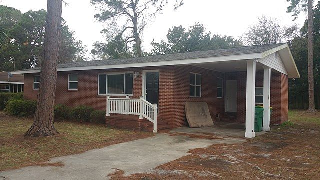 1st image of 3241 Rosewood Ave
