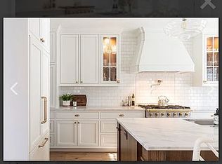 103 Walnut St, Chagrin Falls, OH 44022