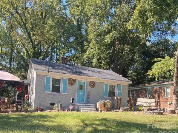 1329 Condon St, Charlotte, NC 28216