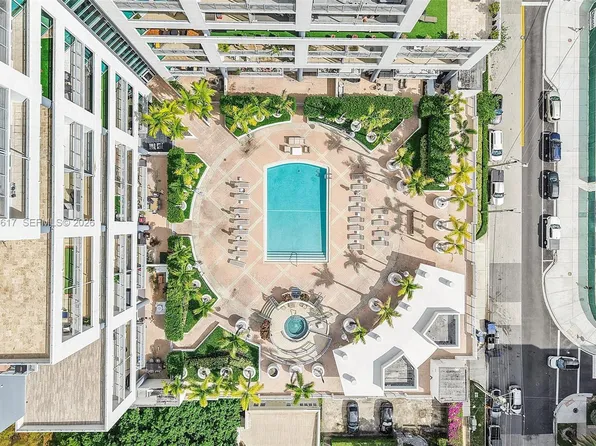 350 NE 24th St APT 1007, Miami, FL 33137