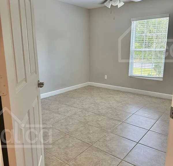 735 Gelaso St SW — Photo 10
