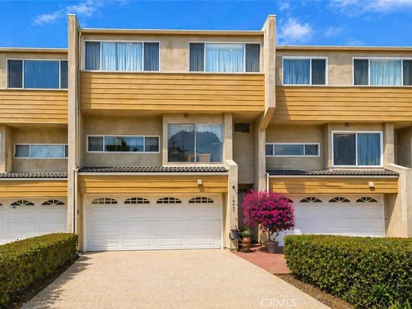 18697 Club Ln, Huntington Beach, CA 92648