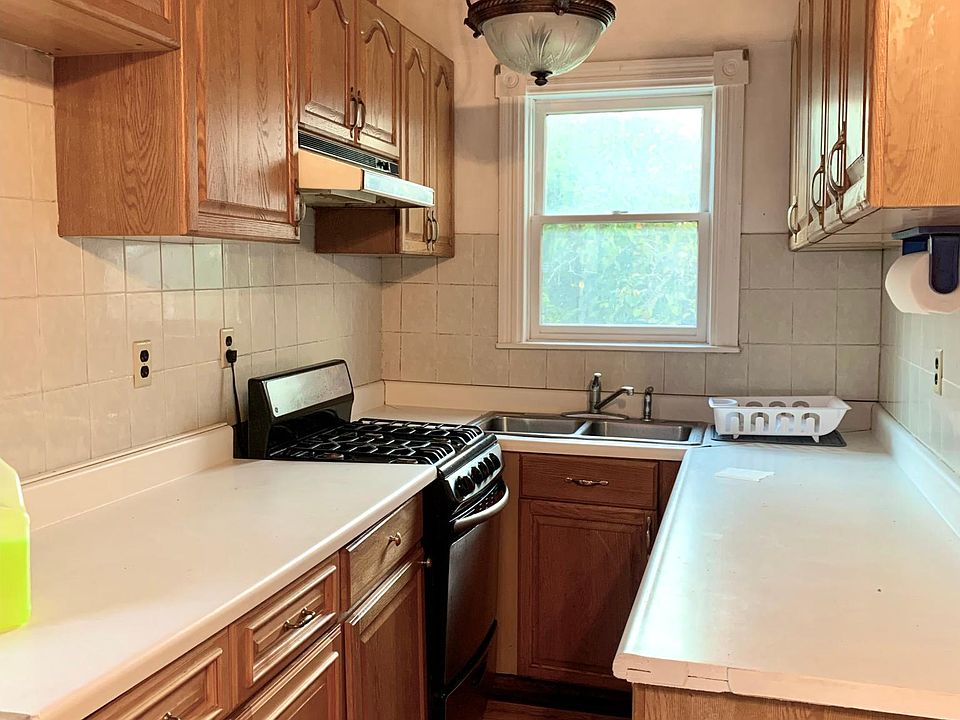 1st image of 62 Gano St #1