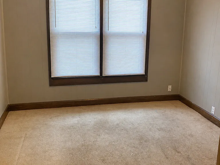 1364 N Gale St — Photo 7