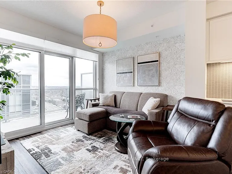 2087 Fairview St #2101 — Photo 8