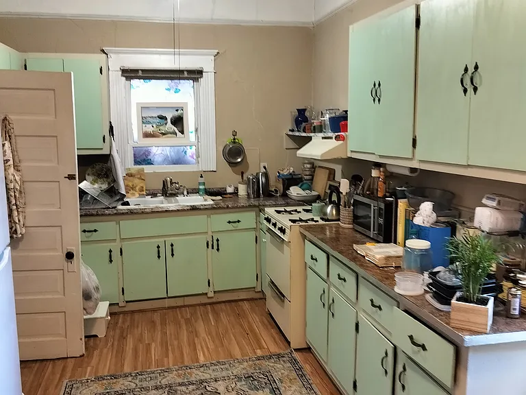 372 Arizona Ave NE #1 — Photo 5