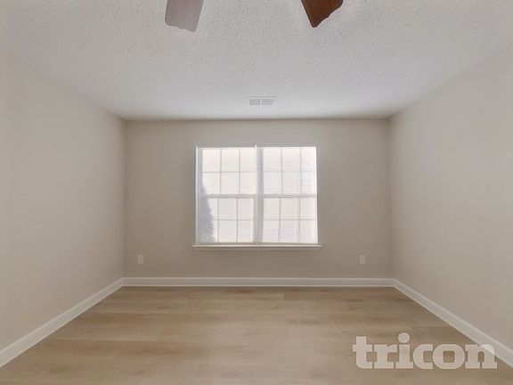 5th image of 2918 Brekonridge Centre Dr