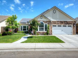 3153 Scott Ave, Clovis, CA 93619