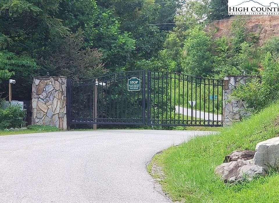 2nd image of 18 SWEETWATER Road