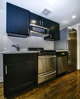 Rented by REAL New York | media 10